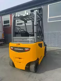Carrelli elettrici 4 ruote 2022  Jungheinrich EFG 430k Baujahr 2022/ Stunden 6470 Akku 2022 (4)