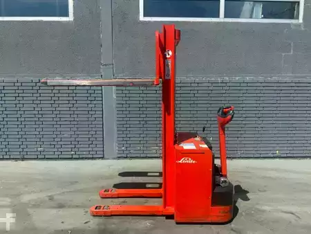 Horizontal-Kommissionierer 1995  Linde  L 12 Baujahr 1995 Akku 2005 Ladegerät Integriert (3)