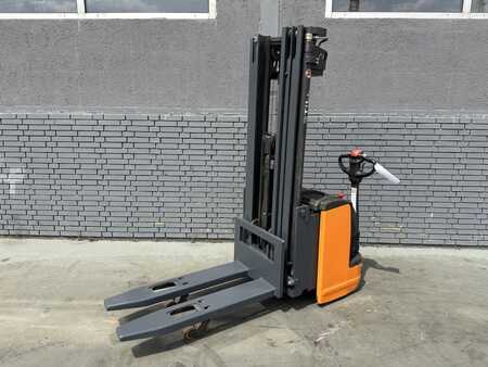 Stacker pedestre 2013  Still EGV 20 LB Baujahr 2013 / HH4,4M/ 2000kg / Initialhub (2)