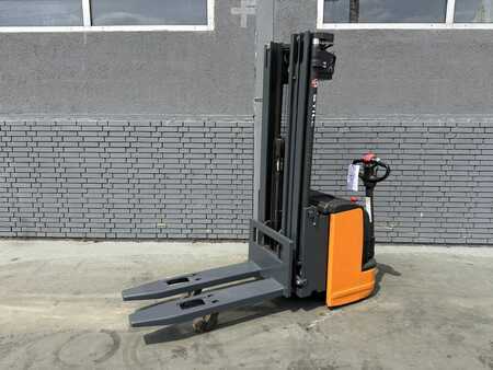 Stacker pedestre 2013  Still EGV 20 LB Baujahr 2013 / HH4,4M/ 2000kg / Initialhub (2)