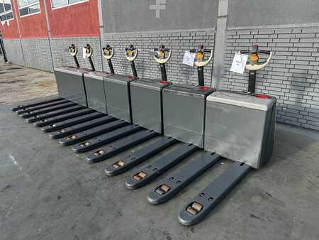 Niederhubwagen 2021 Crown WP 3020 Baujahr 2021/Std. 1500/ Akku 2021 (1)