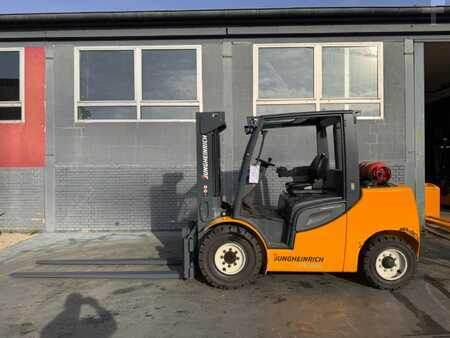 Gas gaffeltruck 2015  Jungheinrich TFG 550s Baujahr 2015/ Stunden 412 NEUWERTIG*** (3)
