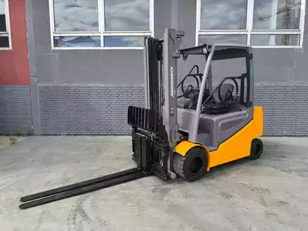 Elektro 4 Rad 2017  Jungheinrich EFG S 30 Baujahr 2017/ Stunden 15274/ Akku NEU 2026 (1)