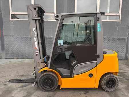 Dieselstapler 2018 Jungheinrich DFG 425s Baujahr 2018/ Defekt / Turboschaden (2)