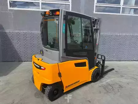 Carrelli elettrici 4 ruote 2018  Jungheinrich EFG 320 Baujahr 2018 / Stunden 4361 HH 4,40M TOP ZUSTAND (4)
