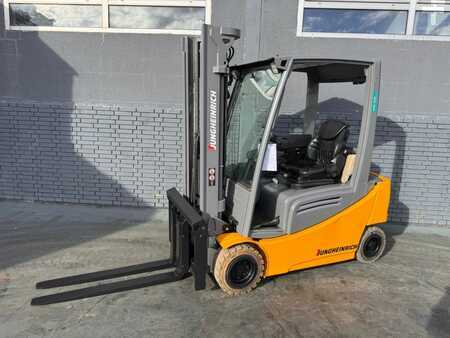 Elektro 4 Rad 2019  Jungheinrich EFG 320 Baujahr 2019 / Stunden 13637 HH 3300 (2)