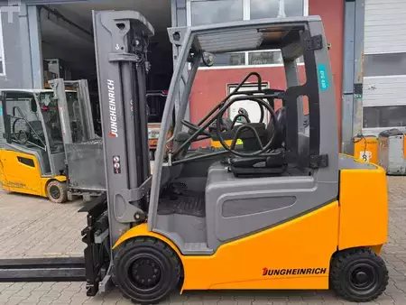 Elektro 4 Rad 2019  Jungheinrich EFG 430 Baujahr 2019/ Stunden 8999/ Akku NEU (2)