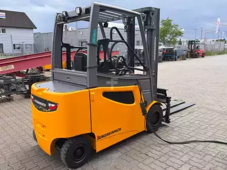 Elektro 4 Rad 2019  Jungheinrich EFG 430 Baujahr 2019/ Stunden 8999/ Akku NEU (3)