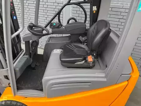 Elektro 3 Rad 2019  Jungheinrich EFG 218 Baujahr 2019 / Stunden 12860 HH 3100 (4)