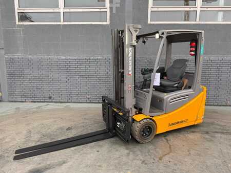 Elektro 3 Rad 2020  Jungheinrich EFG 218 Baujahr 2020 / Stunden 11398 HH 3100 (4)