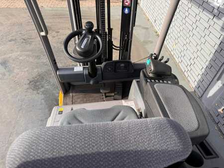 Elektro tříkolové VZV 2020  Jungheinrich EFG 218 Baujahr 2020 / Stunden 9506 HH 3100 (3)