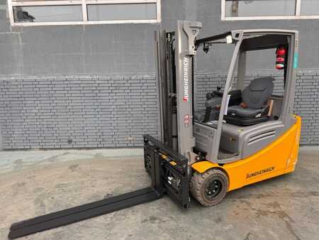 Elektro 3 Rad 2020 Jungheinrich EFG 218 Baujahr 2020 / Stunden 10513 HH 3100 (1)
