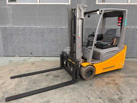 Elektro 3 Rad 2020 Jungheinrich EFG 218 Baujahr 2020 / Stunden 10513 HH 3100 (2)