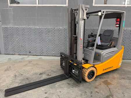 Elektro 3 Rad 2020  Jungheinrich EFG 218 Baujahr 2020 / Stunden 11801 HH 3100 (1)