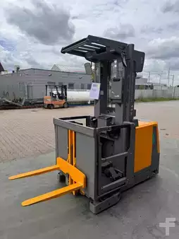 Préparateurs de commande verticaux 2020  Jungheinrich EKS 310s Baujahr 2020 / HH 3,60M / Stunden 2359 TOP ZUSTAND (2)