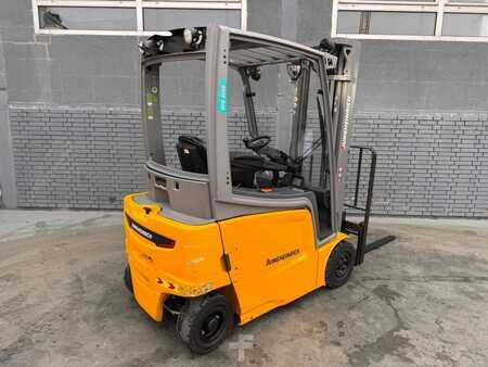 Elektro čtyřkolový VZV 2022  Jungheinrich EFG 316k Baujahr 2022 / Stunden 1919 NEUWERTIG (4)