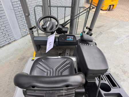 Elektro čtyřkolový VZV 2022  Jungheinrich EFG 316k Baujahr 2022 / Stunden 1919 NEUWERTIG (8)