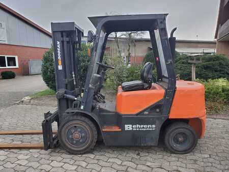 Dieseltruck 2008  Doosan D30G-X (1)