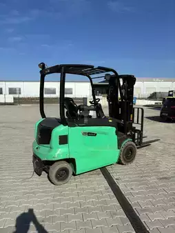 El Truck - 4-hjul 2021 Mitsubishi FB25CN (4)