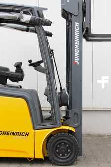 3 Wheels Electric 2011  Jungheinrich EFG216k (11)