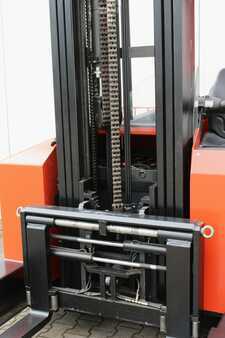 4-kierunkowe Reach Trucki 2000  BT FR2.7 (19)