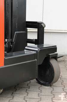 4-kierunkowe Reach Trucki 2000  BT FR2.7 (28)