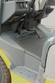 Treibgasstapler 2014  Jungheinrich TFG320 (11)