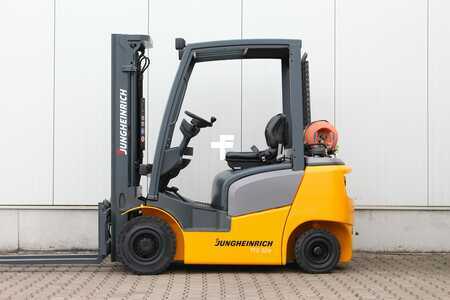 Treibgasstapler 2014  Jungheinrich TFG320 (12)
