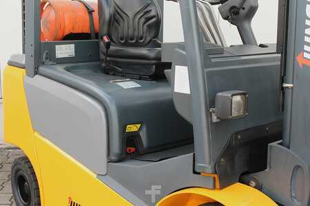 Treibgasstapler 2014  Jungheinrich TFG320 (2)