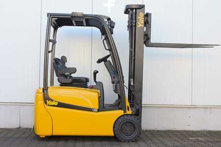 Elektro 3 Rad 2014  Yale ERP18VT MWB Triplex (6)