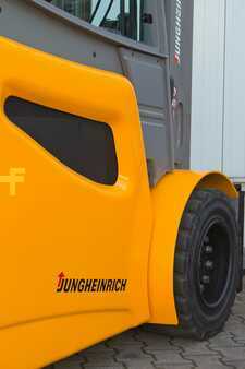 Elektro 4 Rad 2022  Jungheinrich EFG545 - Triplex (17)