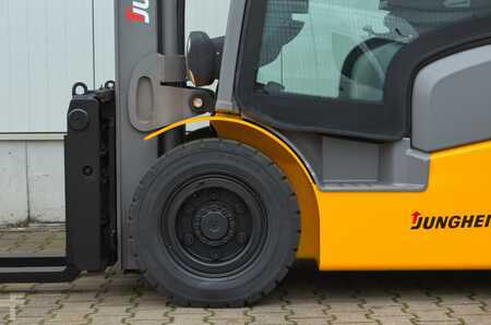 Dieseltruck 2017  Jungheinrich DFG425 - RAVAS Waage - Zinkenverstellung (6)