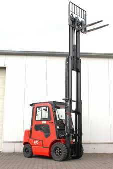 Elektro čtyřkolový VZV 2022  EP Equipment EFL252 Triplex Li-Ion (11)