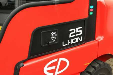 Elektro čtyřkolový VZV 2022  EP Equipment EFL252 Triplex Li-Ion (7)