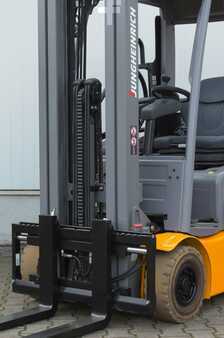 El Truck - 3-hjul 2019  Jungheinrich EFG216 - Triplex (19)