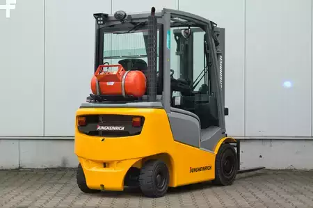 LPG Forklifts 2019  Jungheinrich TFG320 - Triplex (2)
