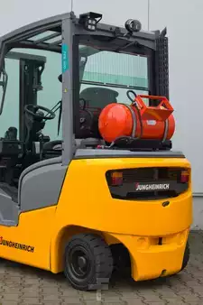 LPG Forklifts 2019  Jungheinrich TFG320 - Triplex (26)