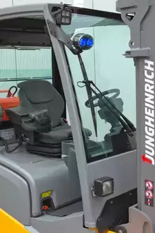 LPG Forklifts 2019  Jungheinrich TFG320 - Triplex (27)