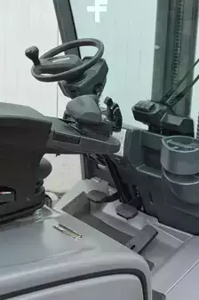 LPG Forklifts 2019  Jungheinrich TFG320 - Triplex (8)