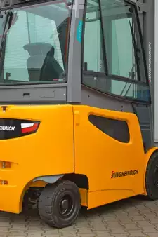 4-wiel elektrische heftrucks 2022  Jungheinrich EFG425ks - Drehgerät (12)