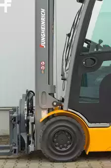 4-wiel elektrische heftrucks 2022  Jungheinrich EFG425ks - Drehgerät (15)