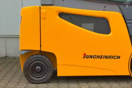 4-wiel elektrische heftrucks 2022  Jungheinrich EFG425ks - Drehgerät (7)