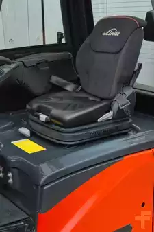 Elektro 4 Rad 2018  Linde E18PH Triplex (10)