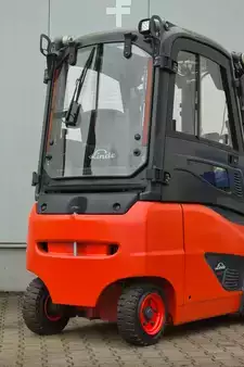 Elektro 4 Rad 2018  Linde E18PH Triplex (23)