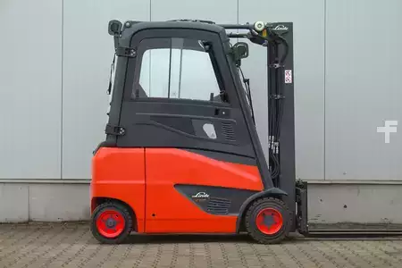 Elektro 4 Rad 2018  Linde E18PH Triplex (26)