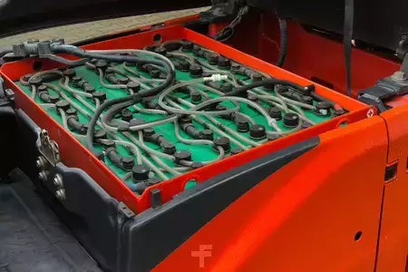 Elektro 4 Rad 2018  Linde E18PH Triplex (28)