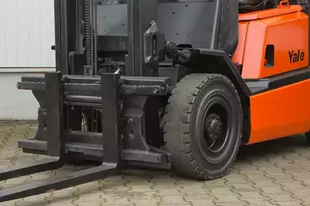Carretilla elevadora diésel 1998  Yale GDP25TF (10)