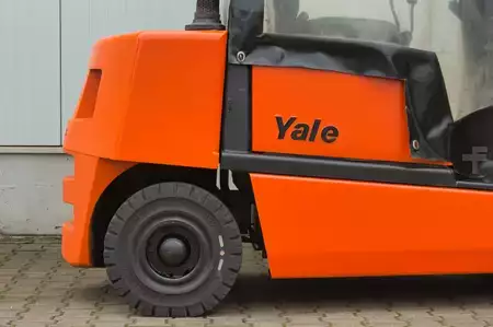 Carretilla elevadora diésel 1998  Yale GDP25TF (14)