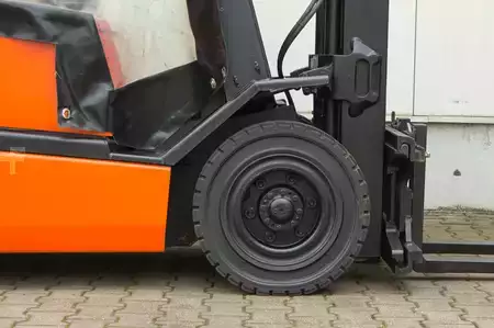 Carretilla elevadora diésel 1998  Yale GDP25TF (20)