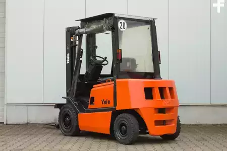 Carretilla elevadora diésel 1998  Yale GDP25TF (5)